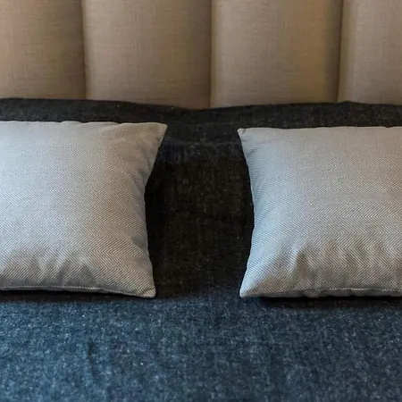 Serenata Boutique Rooms-3